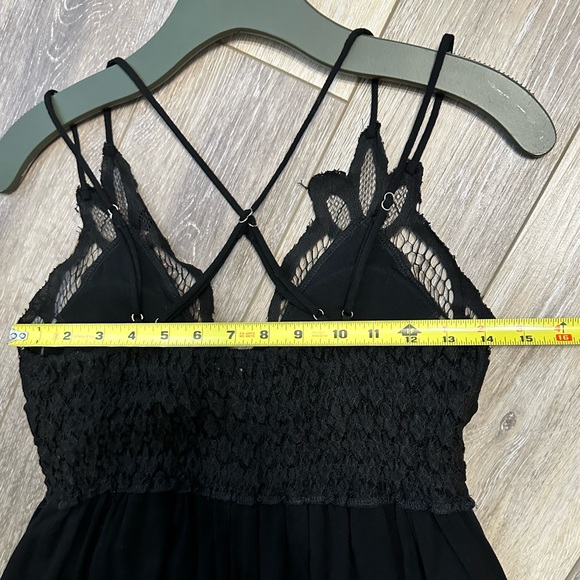 🛍️ La Miel gorgeous lace dress - Picture 5 of 11